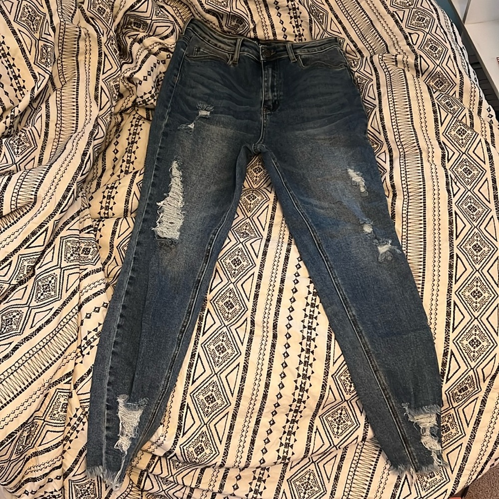 Medium-Wash, Ripped Jeans